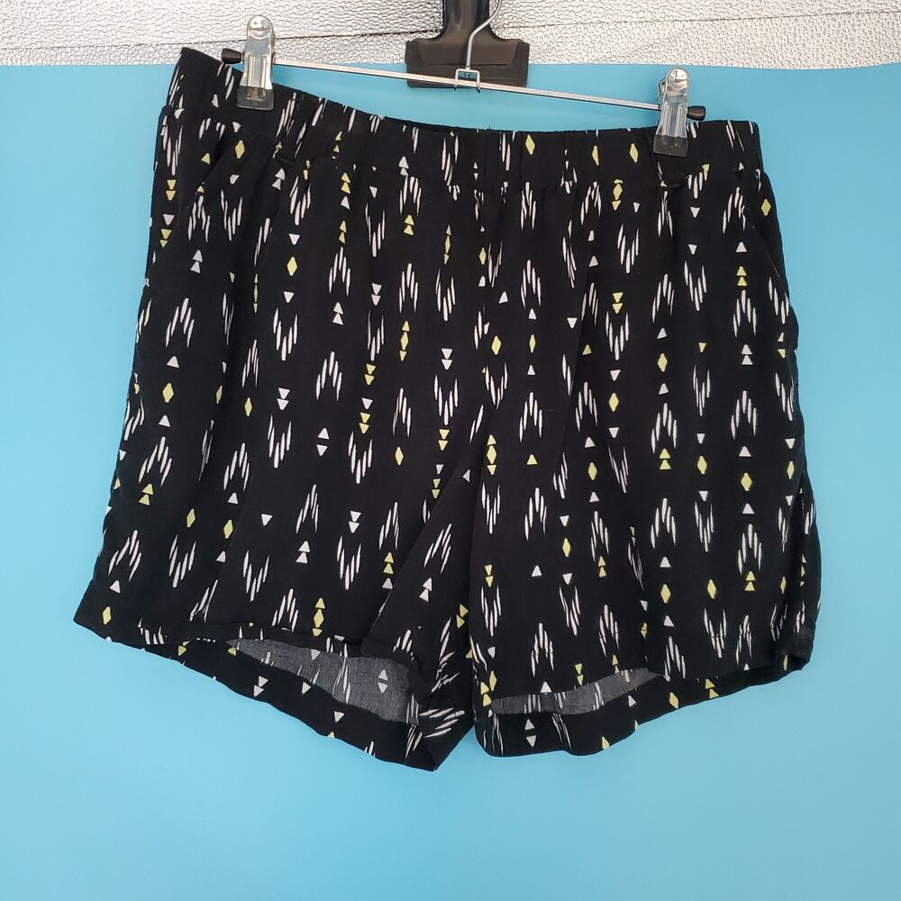 Dept222 Shorts Size PM Elastic Waist High Rise